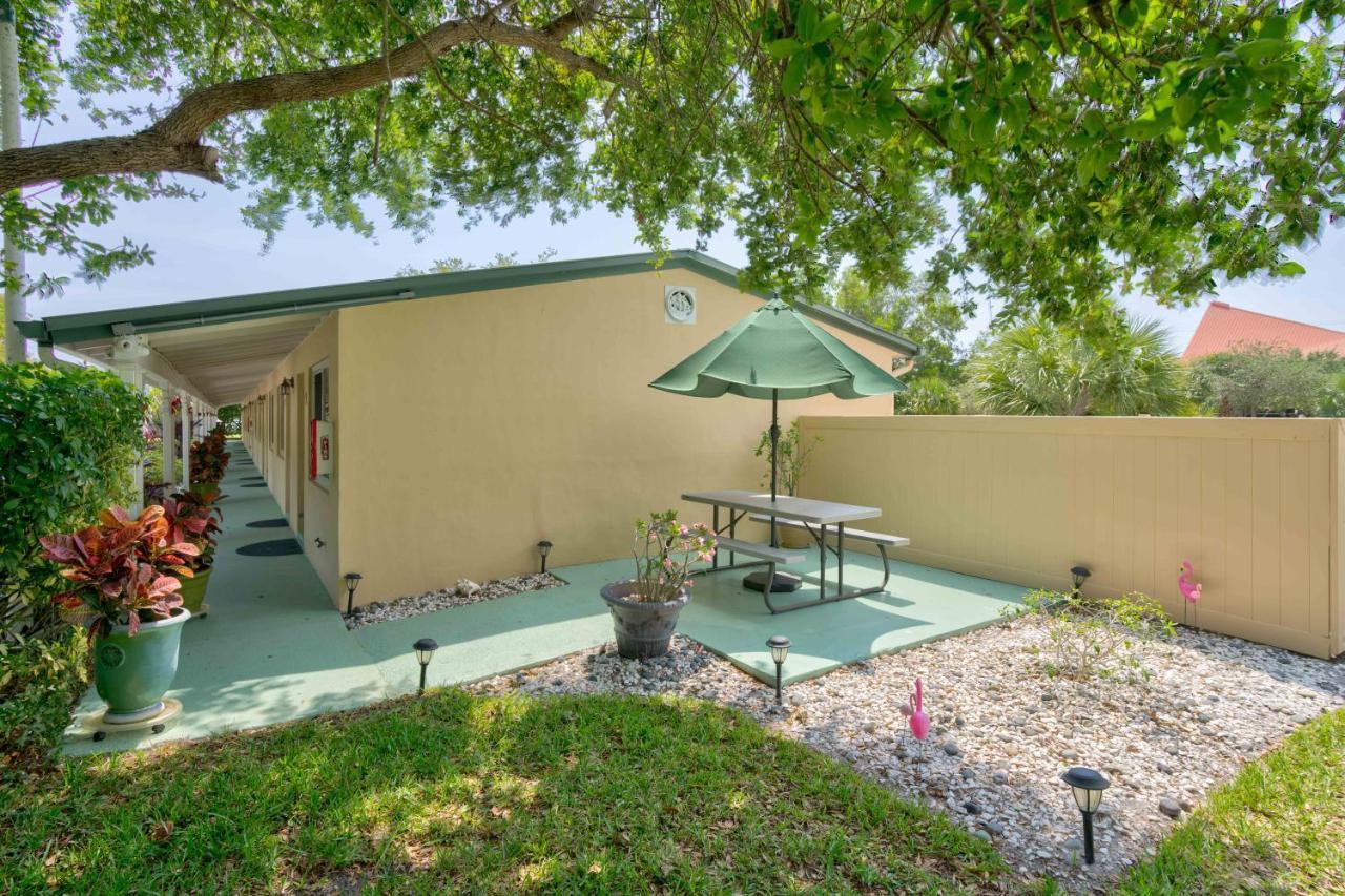Tequesta Palms Inn 外观 照片